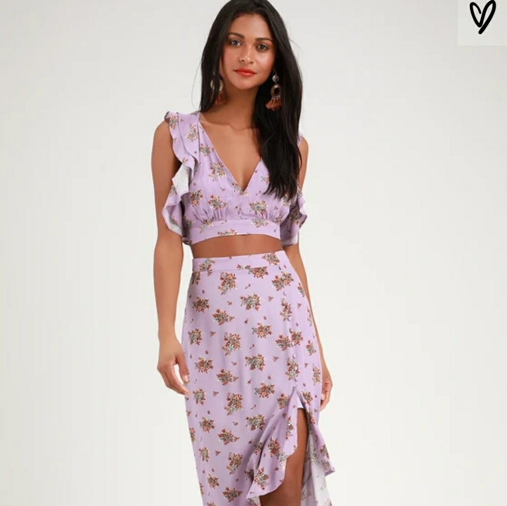 Lulu's Annabelle Lavender floral crop top Large